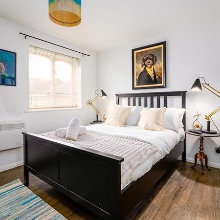 The Telegraph Place London Luaran gambar