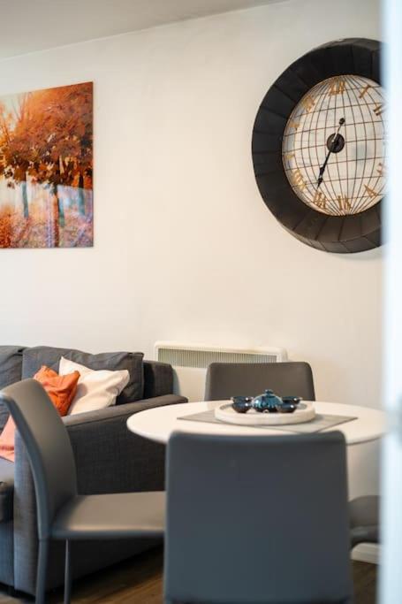 The Telegraph Place London Luaran gambar