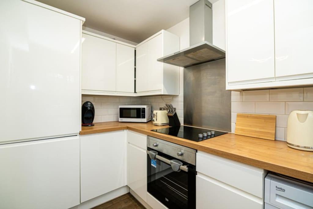 The Telegraph Place London Luaran gambar